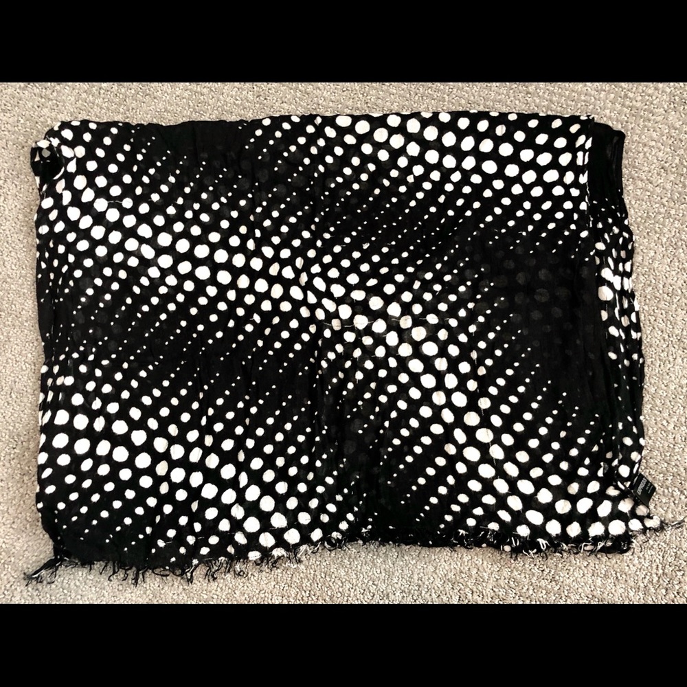 Black and White Scarf